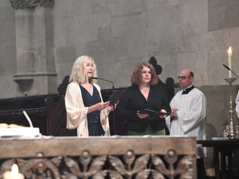 Redner in Kirche