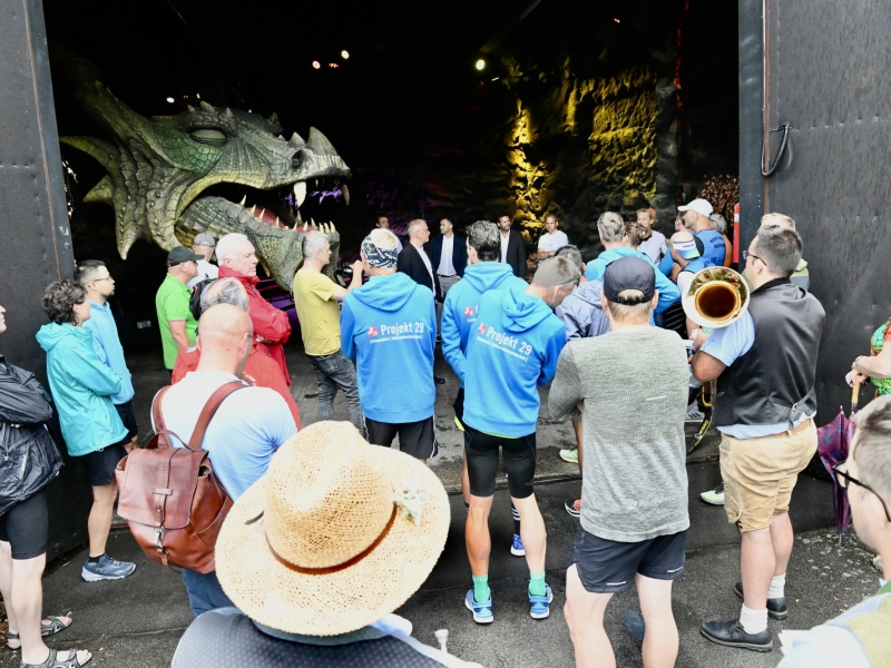 Gruppenfoto von hinten