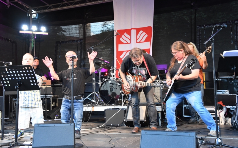 Musiker auf Bühne