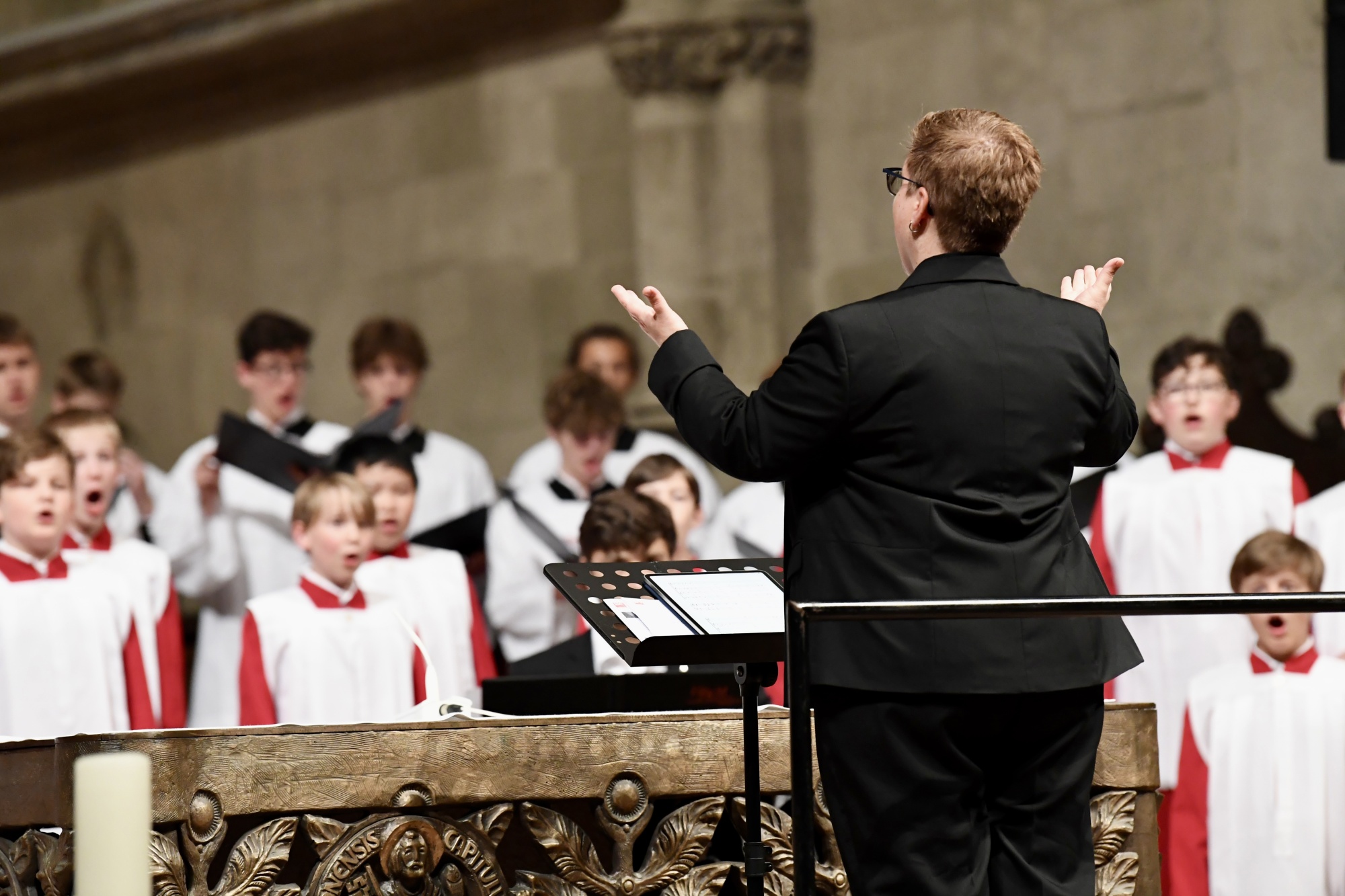 Dirigent in Kirche