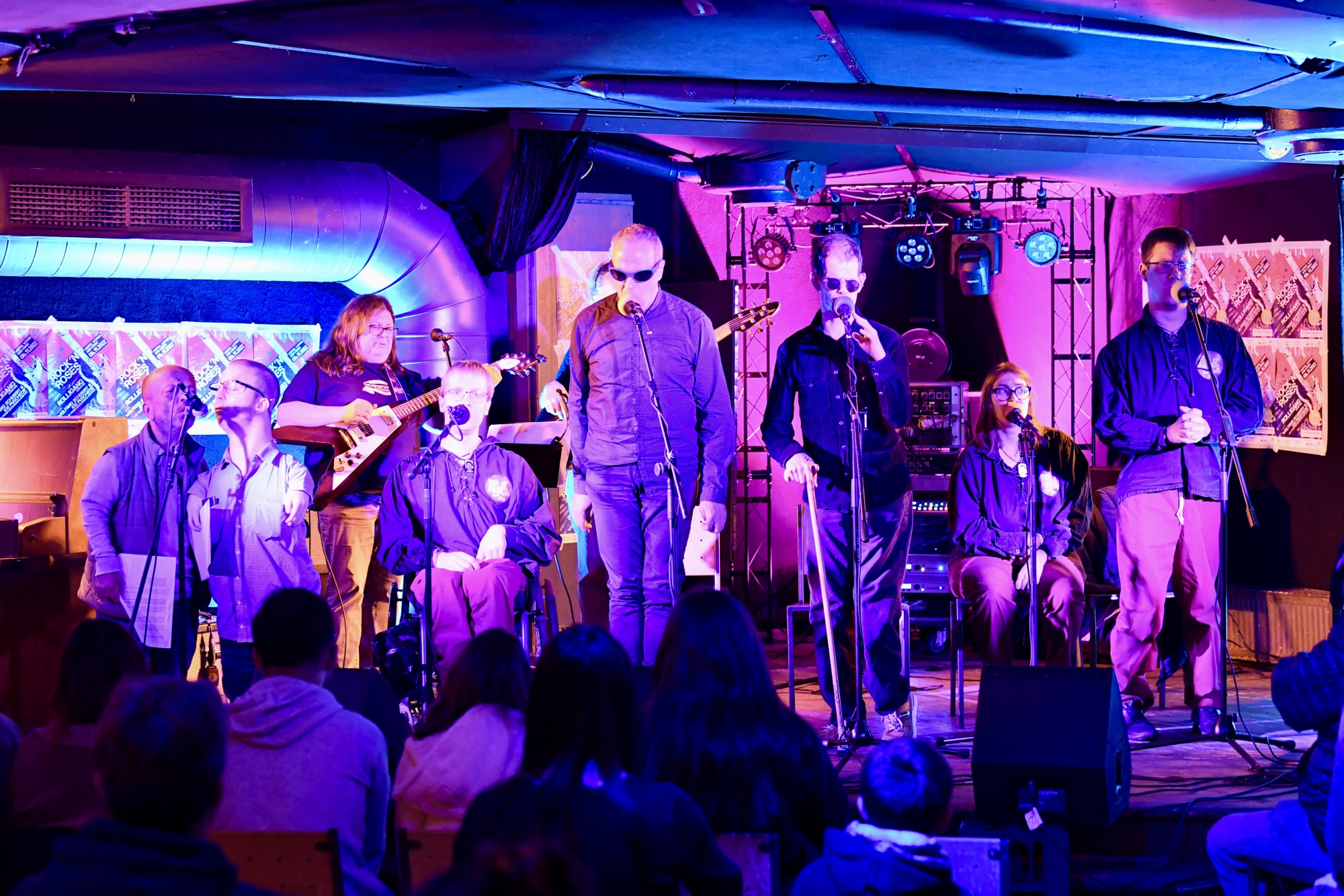 Band in Club