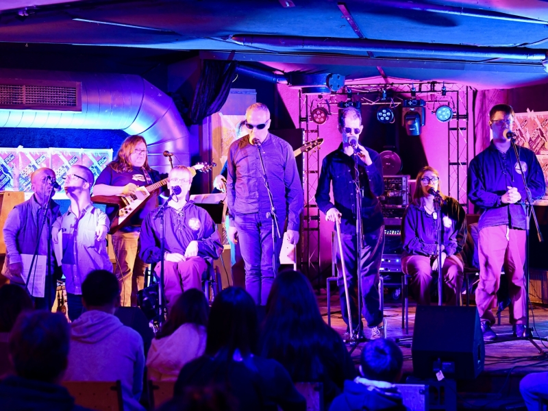 Band in Club