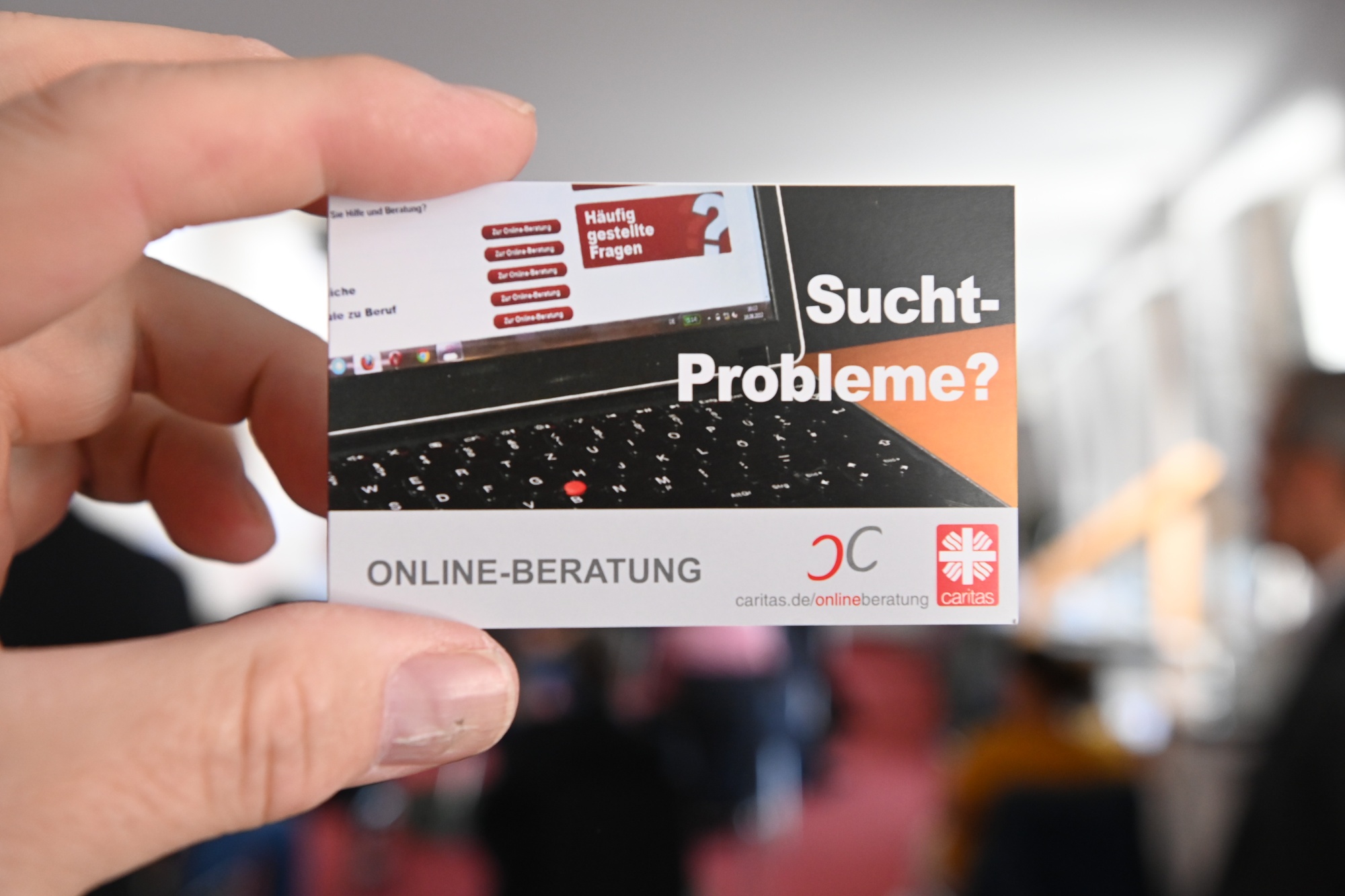 Visitenkarte mit Hinweis auf Online-Beratung